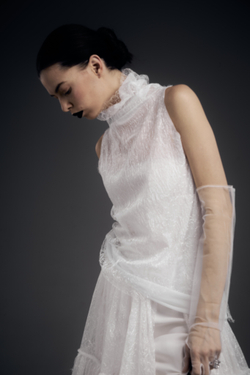 Топ-водолазка кружевная паутинка, молоко