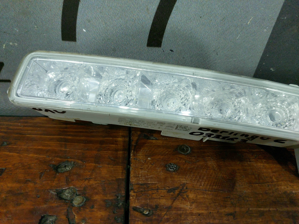 ДХО левый / правый Citroen Berlingo 2 / Peugeot 308 Б/У Оригинал 9802795580