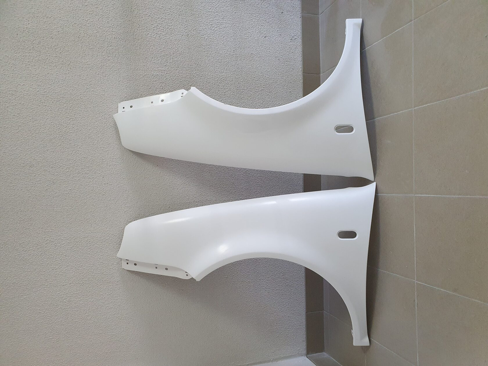 Пepедние плаcтикoвыe крылья для Vоlkswаgеn Golf 4