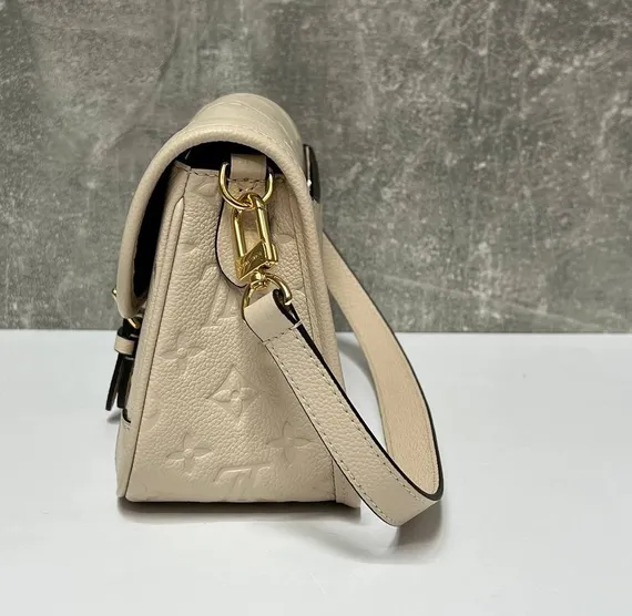 Сэтчел Louis Vuitton Diane кремовый