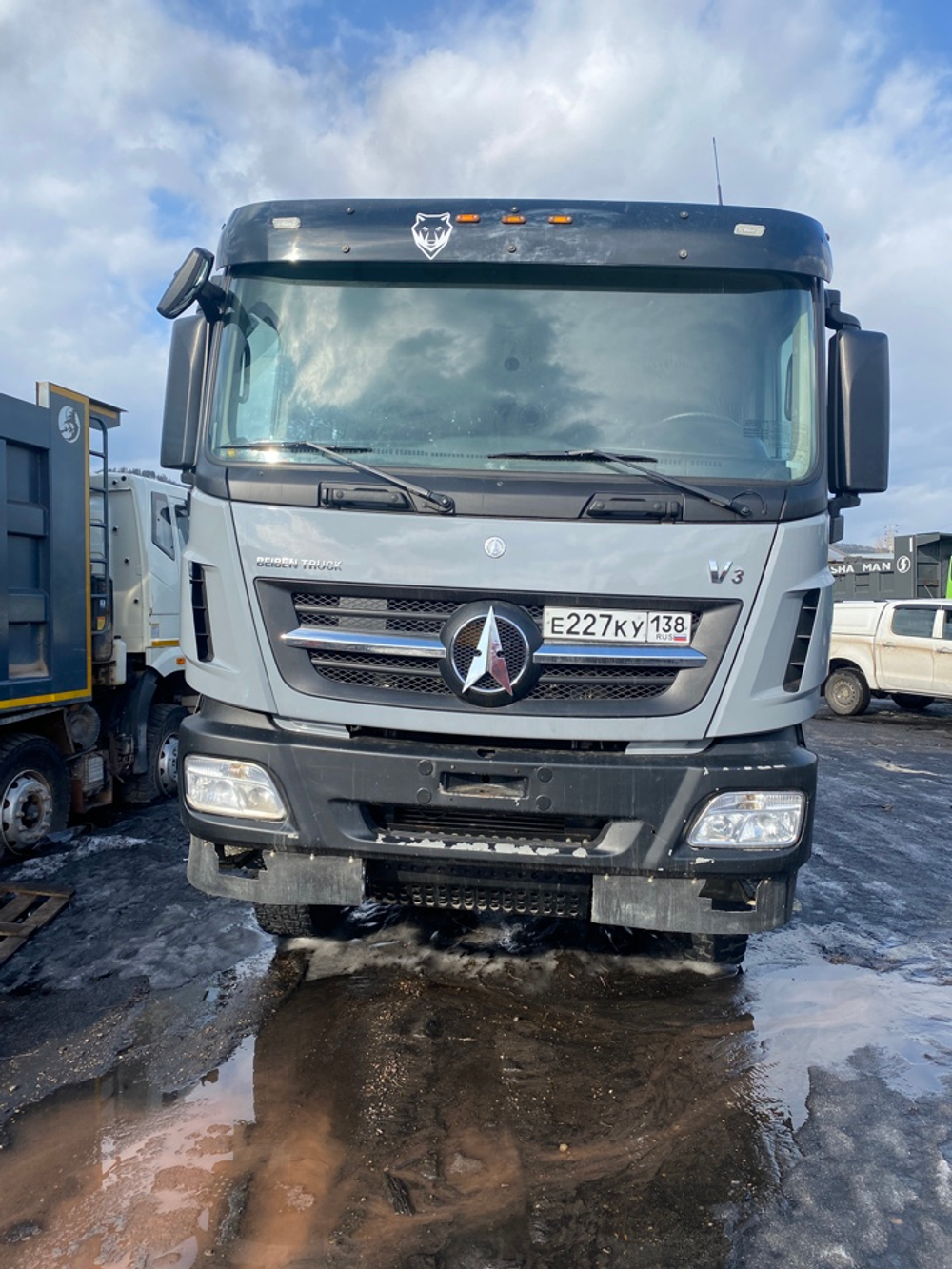BEIBEN ND* 6x6 Седельный тягач ND4250FD5J7Z22 (Дизельный, 11,6 л, 423 л.с., МТ)