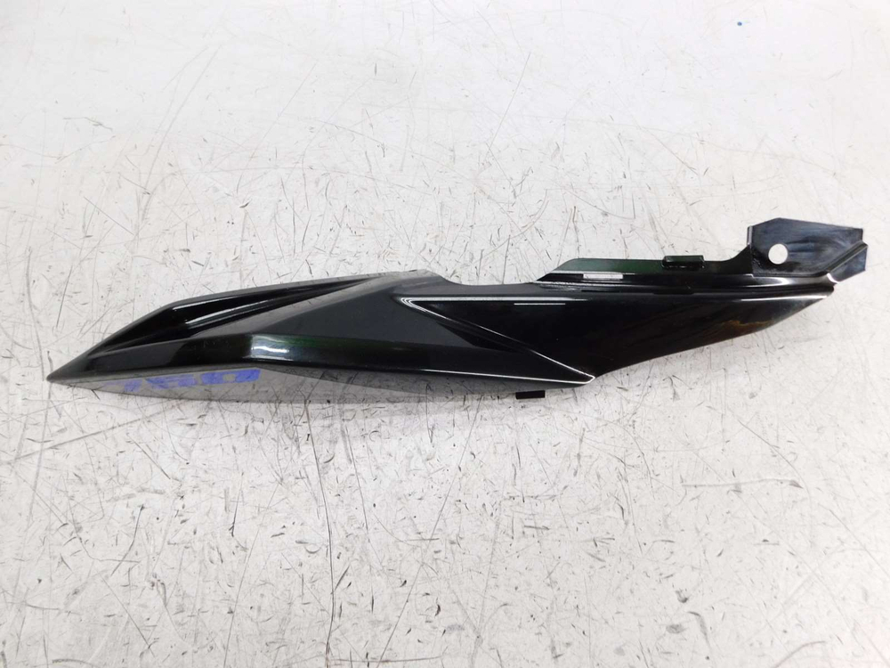 Пластик задний правый Suzuki GSX-S 750 47111-13K00
