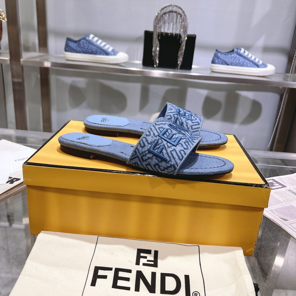 Fendi Signature Slides