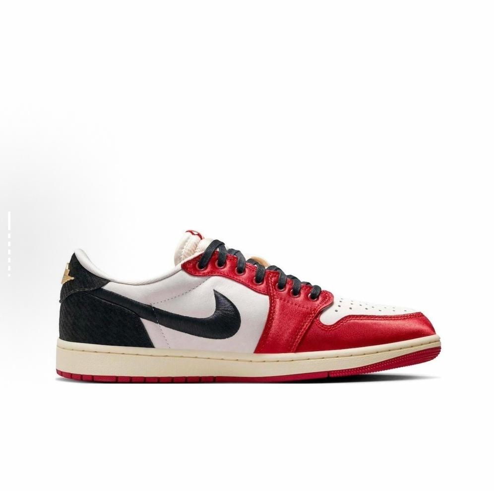 Кроссовки Air Jordan 1 Retro Low OG x Trophy Room Away, FN0432-100