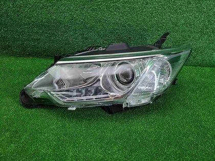 Фара левая Toyota Camry xv50 (2014-2017) галоген