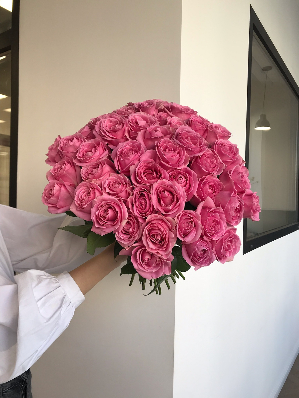 Букет из розовой розы (50см) 51 шт под ленту