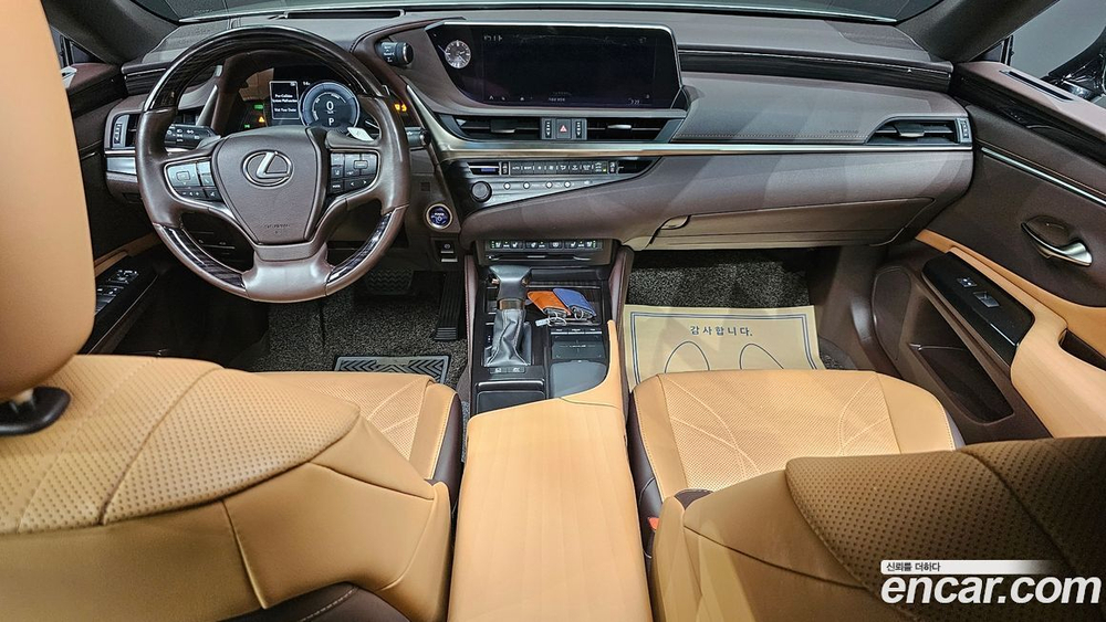 Lexus ES300h 7 Generation Luxury Plus (08.2020)