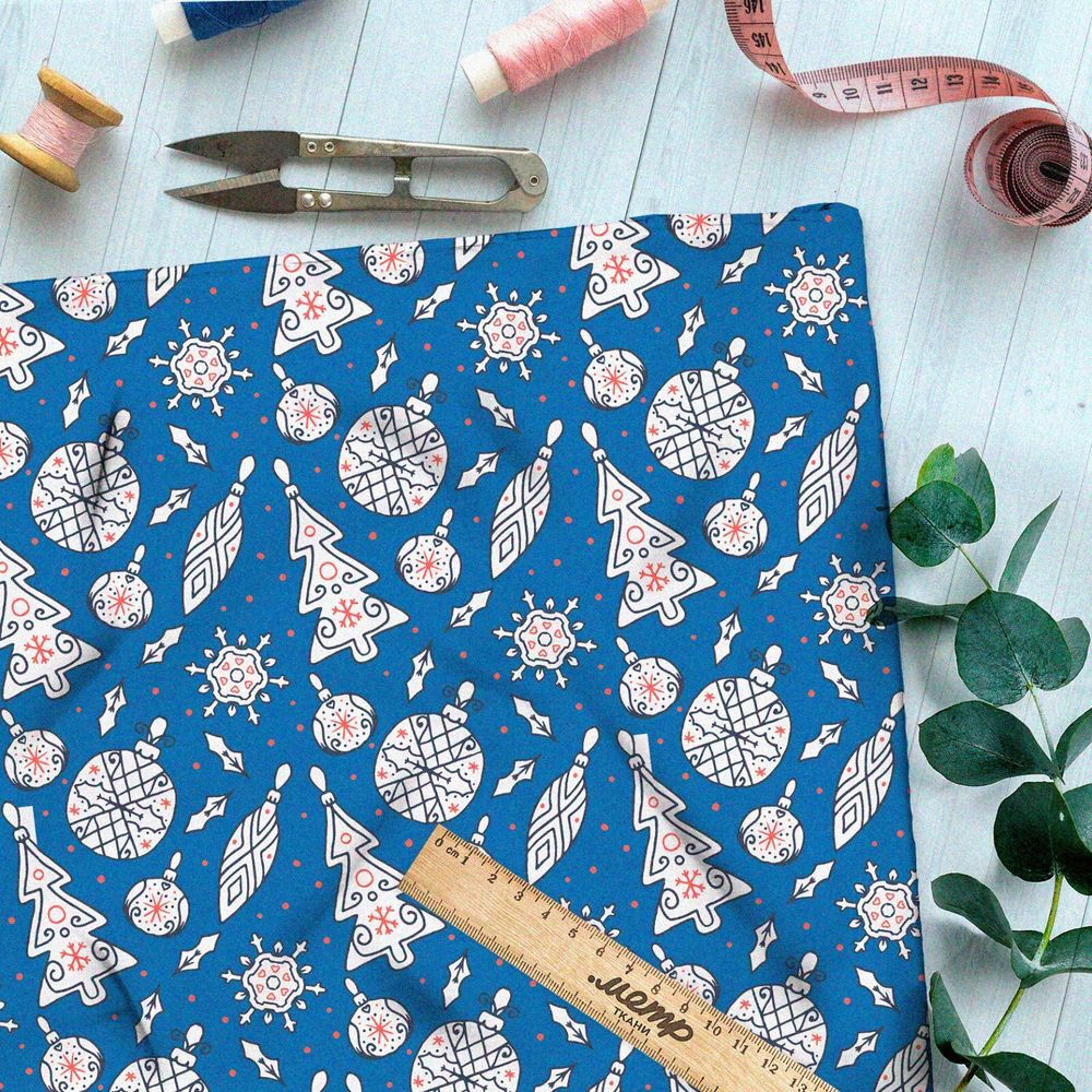 Ткань оксфорд 210 старые ёлочные игрушки на голубом фоне