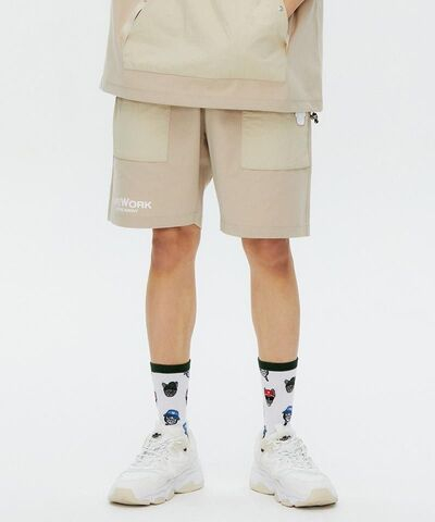 Шорты с нашитыми карманами