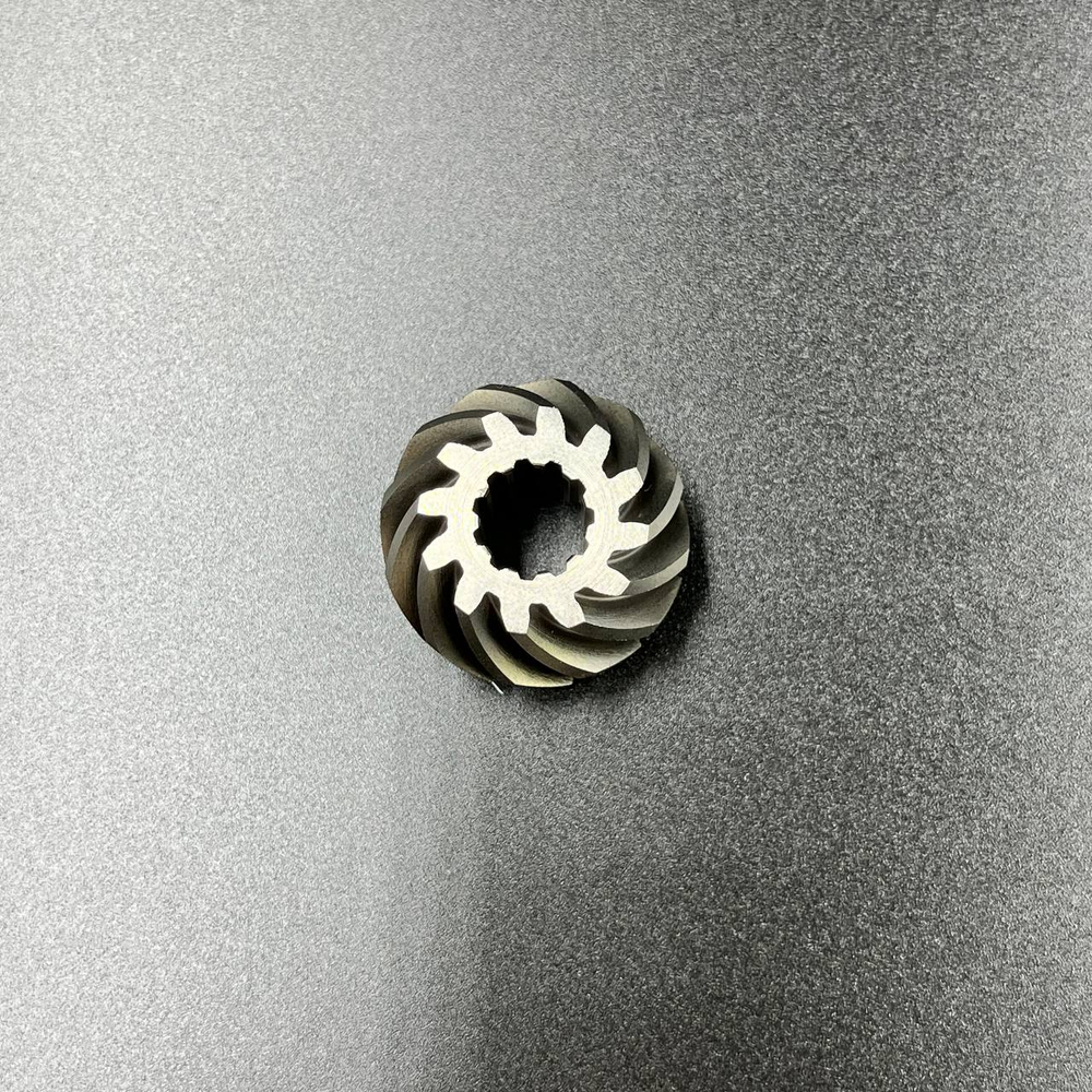 Шестерня вертикального вала (Пиньон) Suzuki DF,DT 9,9-15 (57311-93901; 57311-93910) (Osaka)