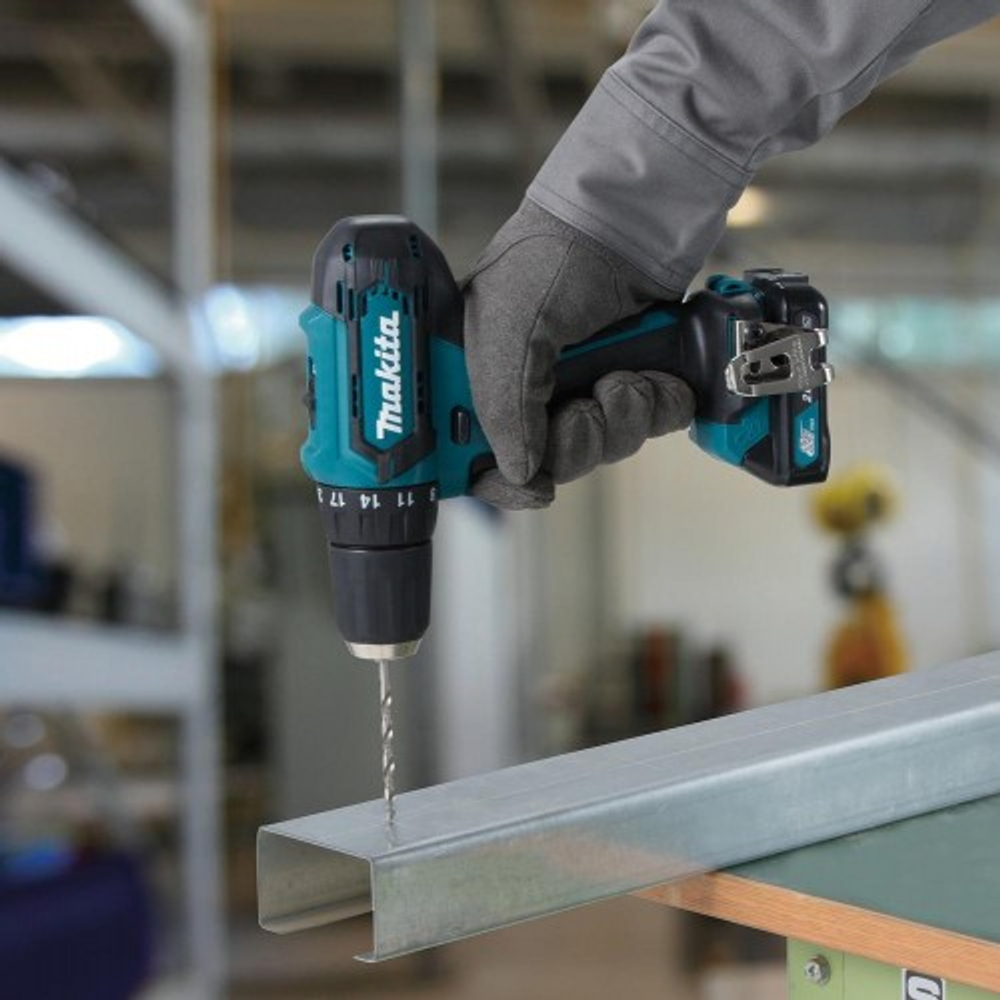 Аккумуляторная дрель-шуруповерт MAKITA DF 333 DWME DF333DWME