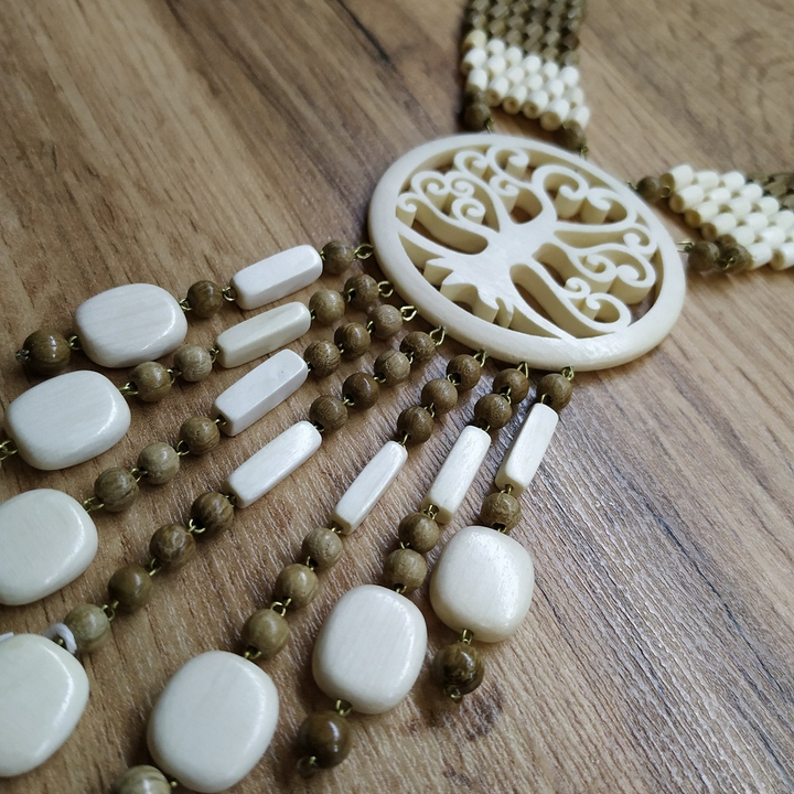 Колье Амелия, дерево, 43 см