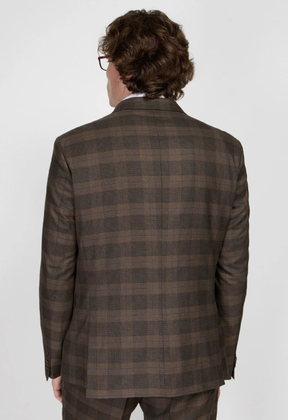 Мужской костюм тройка (темно-коричневый) В75