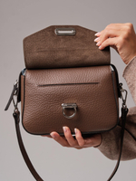 Женская сумка кросс-боди Azaro коричневый какао соло
