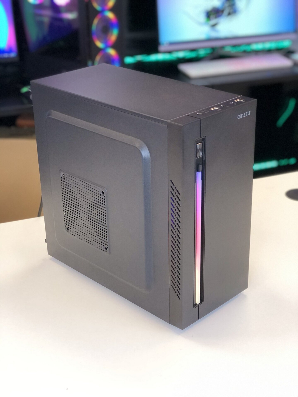 Игровой компьютер, i7 8 ядер, Озу-16GB, AMD Radeon RX580 8GB, SSD 256GB, Windows 11