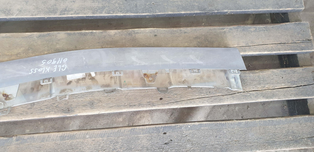 Накладка переднего бампера Mercedes GLE (C292) 15-19 Б/У Оригинал A2928852200