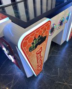 Детский игровой автомат с видеоигрой «Танчики»