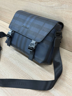 Сумка-мессенджер Burberry