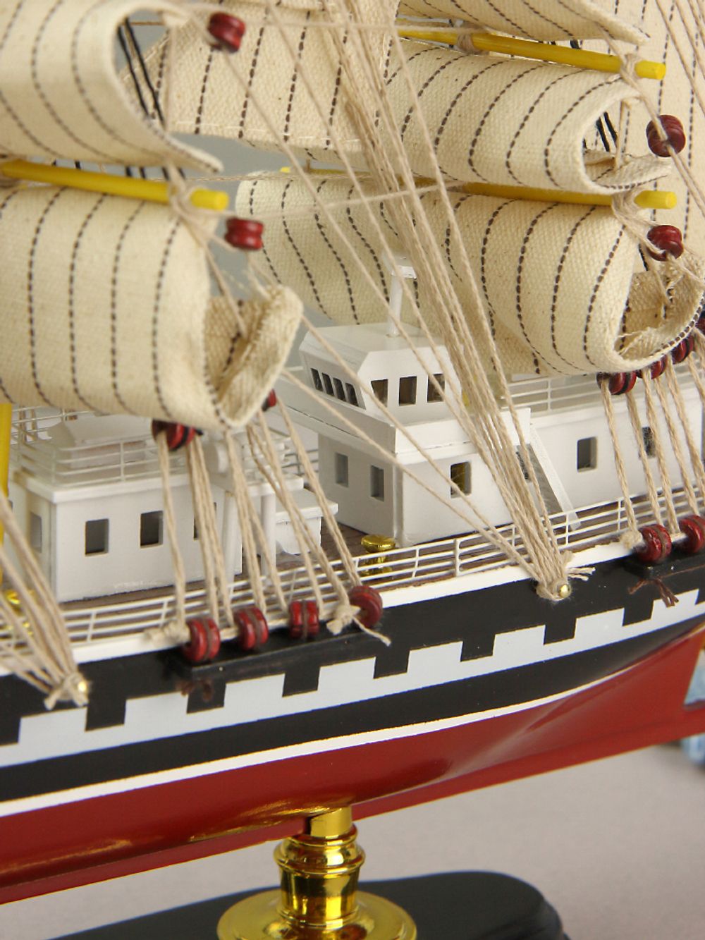 Meteor Lights Модель парусника Паллада, 52 см