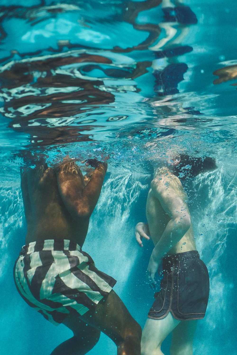 ZARA ПЛАВКИ-БЕРМУДЫ С КОНТРАСТНЫМИ ПОЛОСАМИ, АНТРАЦИТОВО-СЕРЫЙ