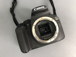 Canon 2000D Kit 18-55mm 3.5-5.6 IS II (3.000 кадров)