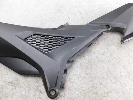 Пластик боковой правый Honda NC750X RH09 83511-MKW-D00