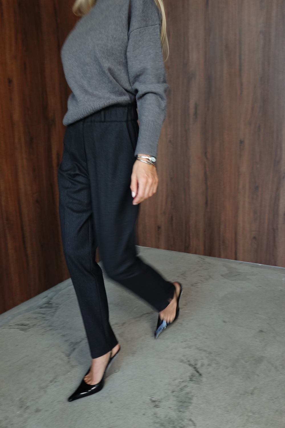 Брюки сигареты из плотного вискозы