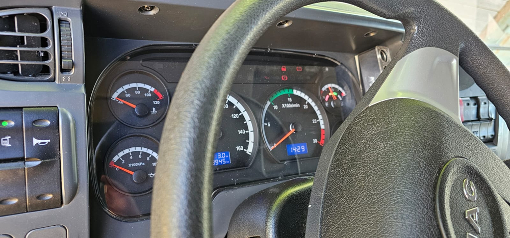АВМАТЕХ 3395* на шасси JAC N200 6x2 Изотермический/рефрижератор 3395J1 (Рефрижератор, Дизельный, 6,7