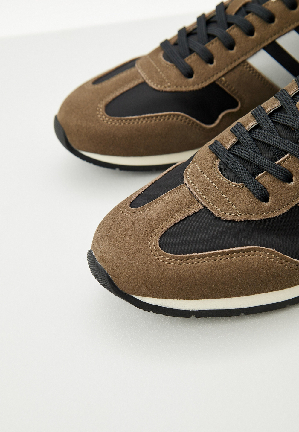 Кроссовки мужские BOSS Levon_Runn_nymi