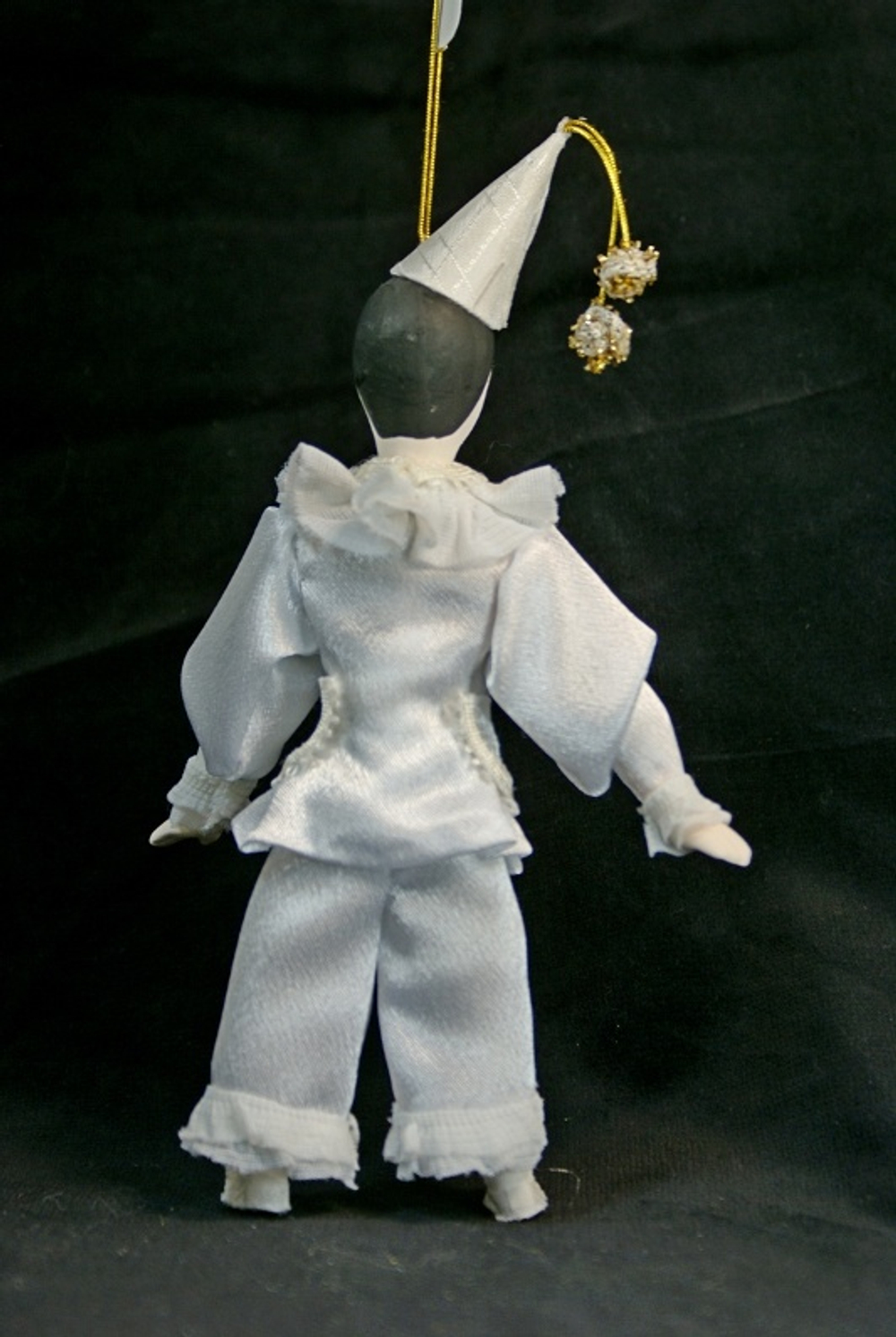 Кукла подвесная фарфоровая Пьеро