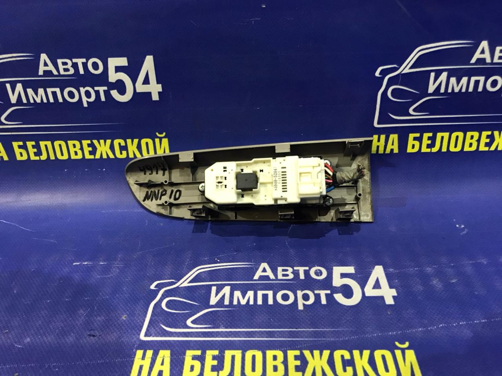 Блок управления стеклоподъемниками TOYOTA PORTE 2004-2012