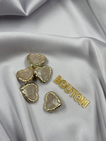 Пуговицы сердце с розово-бежевой эмалью золото