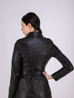 Тренч длинный кожаный с поясом плащ на весну