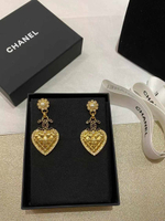 Серьги CHANEL