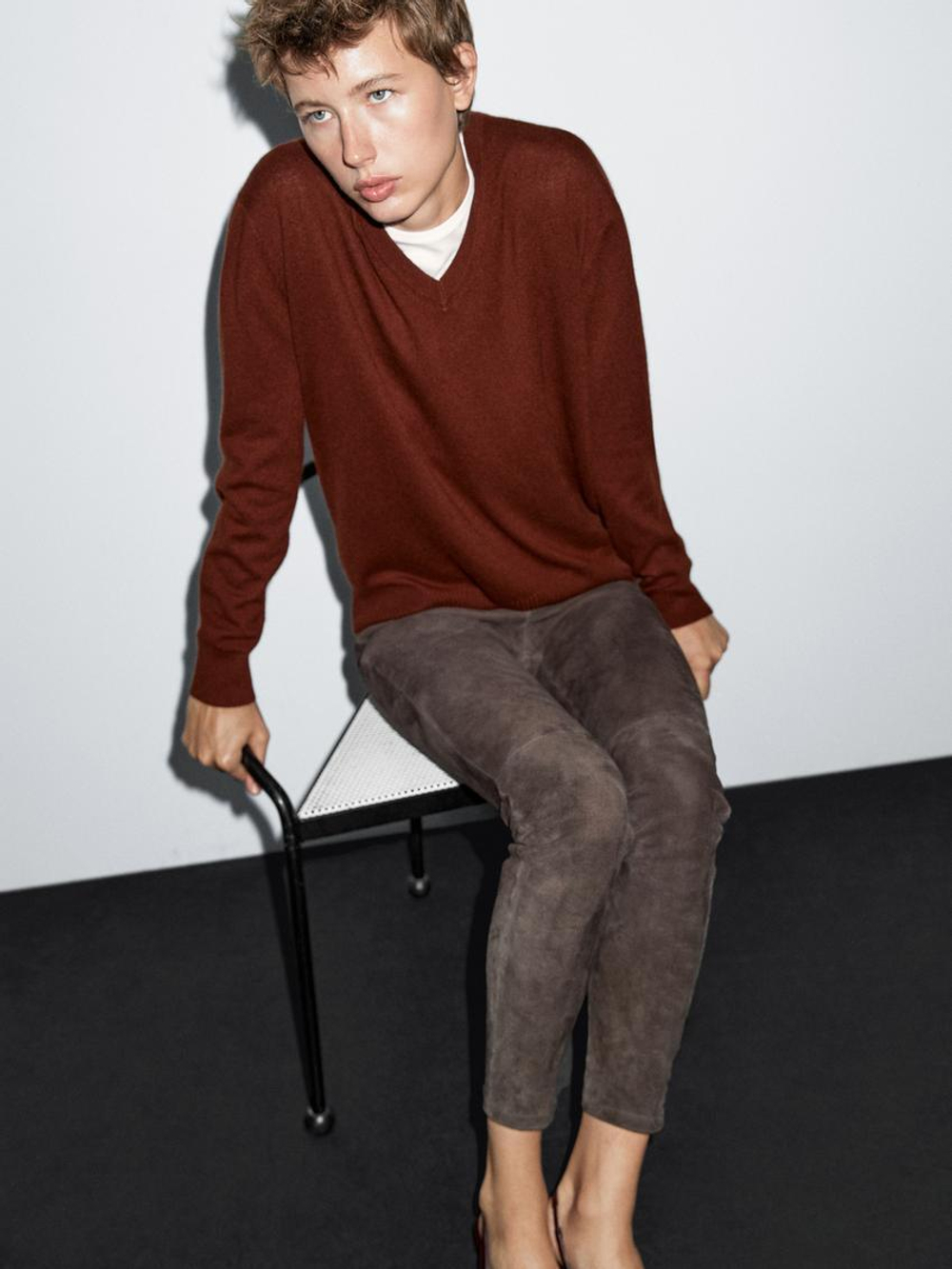 Massimo Dutti Свитер из 100% кашемира с V-образным вырезом, гранатовый