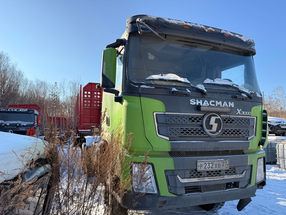 Shacman (Shaanxi) SX* 6x6 Седельный тягач SX42586V385 (Дизельный, 11,6 л, 423 л.с., МТ)