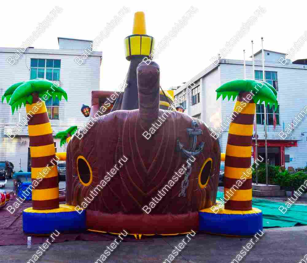 Надувной корабль "Пираты Карибского моря", 11*5,5*6 м