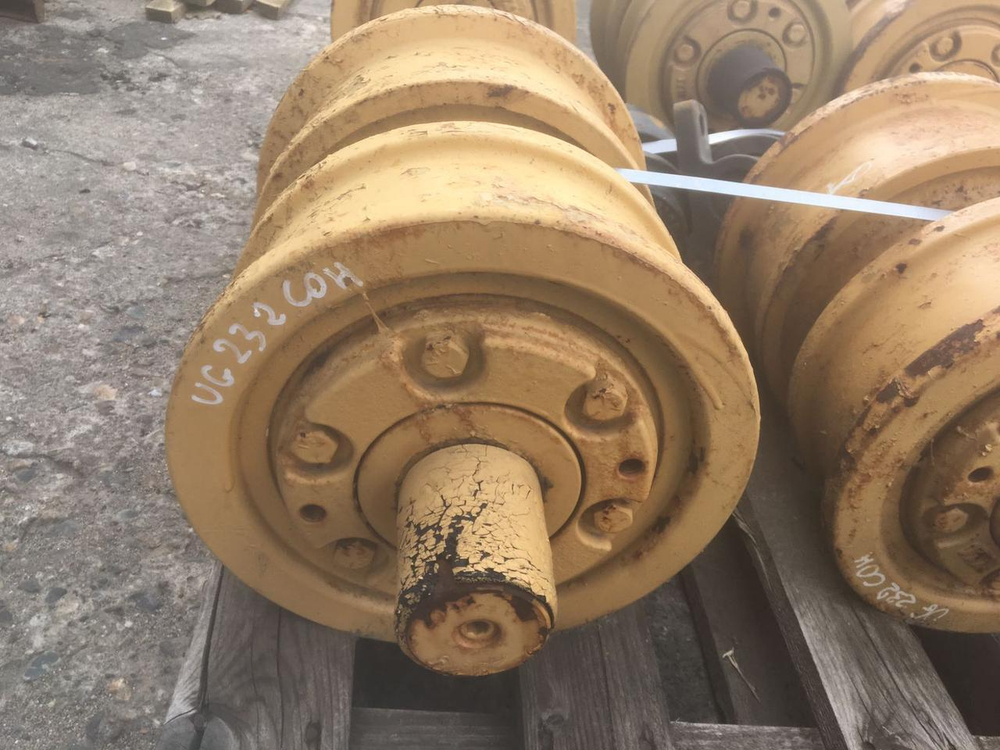 Каток опорный двубортный D8R ITR (Италия)