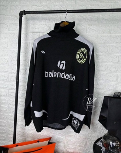 Свитер Balenciaga Soccer Edition