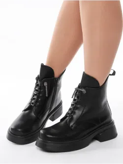 Зимние ботинки на высокой платформе