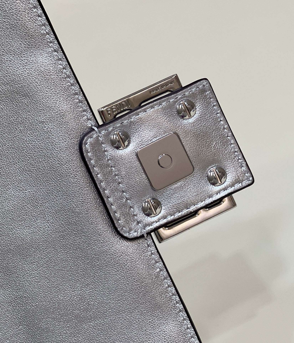 Fendi Baguette 27 cm