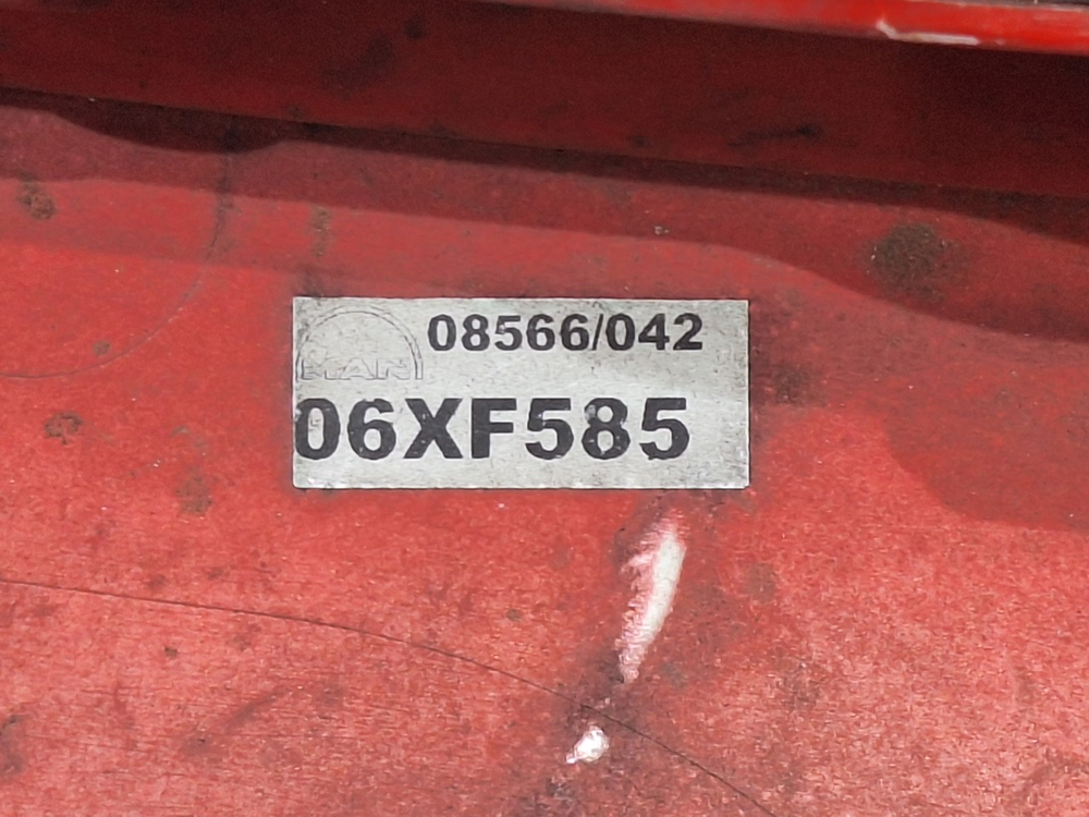 Накладка стойки лобового стекла правая 2023г.