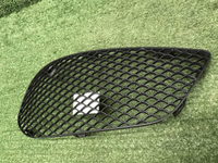Решетка перед. бампера Mercedes C W205 (14-18) AMG