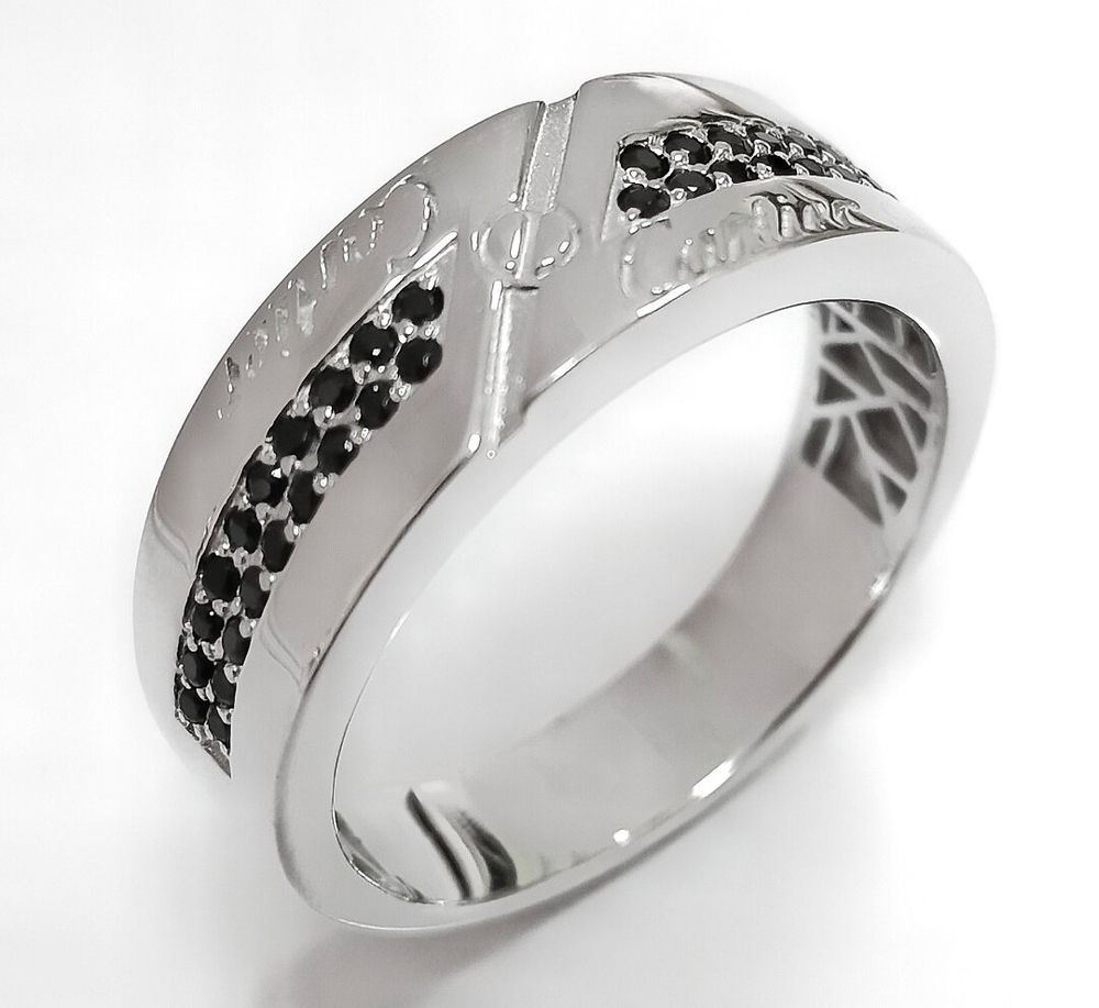 Ювелирное кольцо из серебра