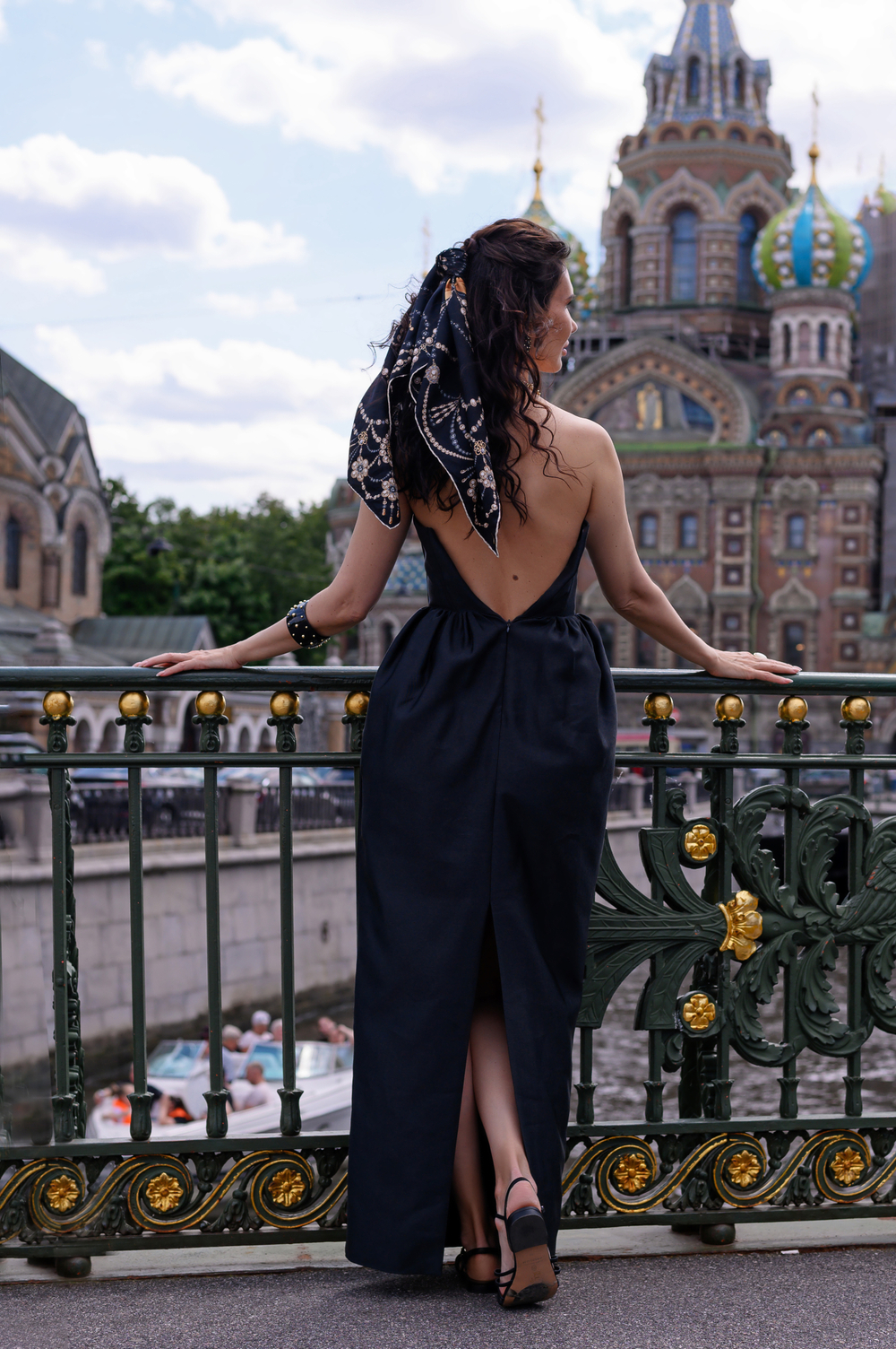 Платок «Жемчуг всегда прав» чёрный