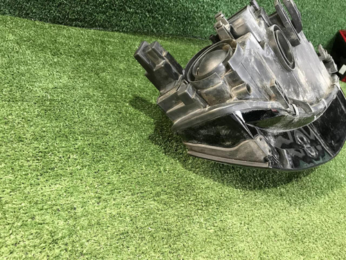 Фара левая Audi A4 B8 (2007-2011) галоген