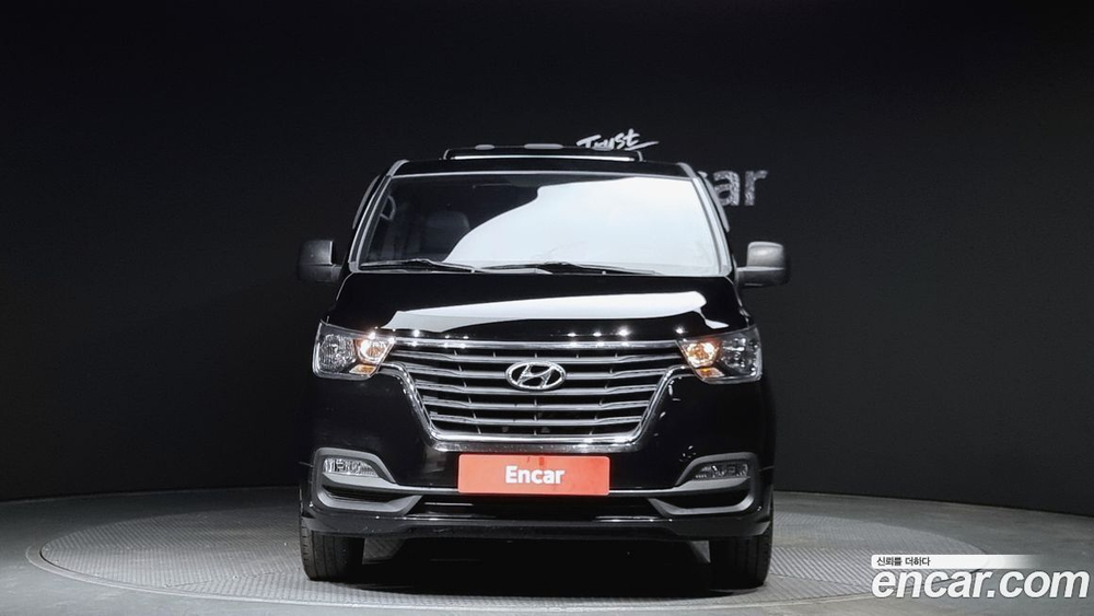 Hyundai The New Grand Starex Wagon 12인승 (04.2020)
