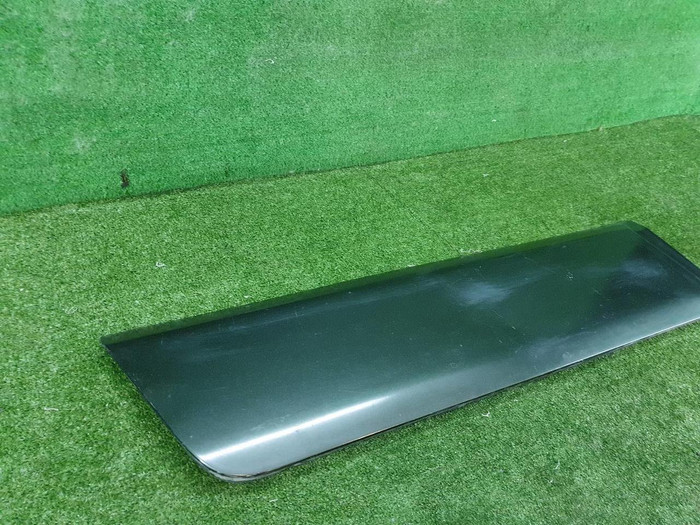 Накладка двери правая Suzuki Jimny JB43 (1998-2019)