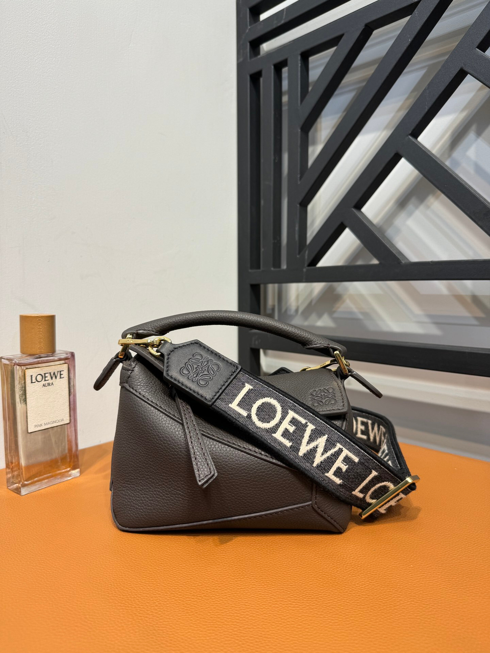 Loewe Puzzle 18 cm