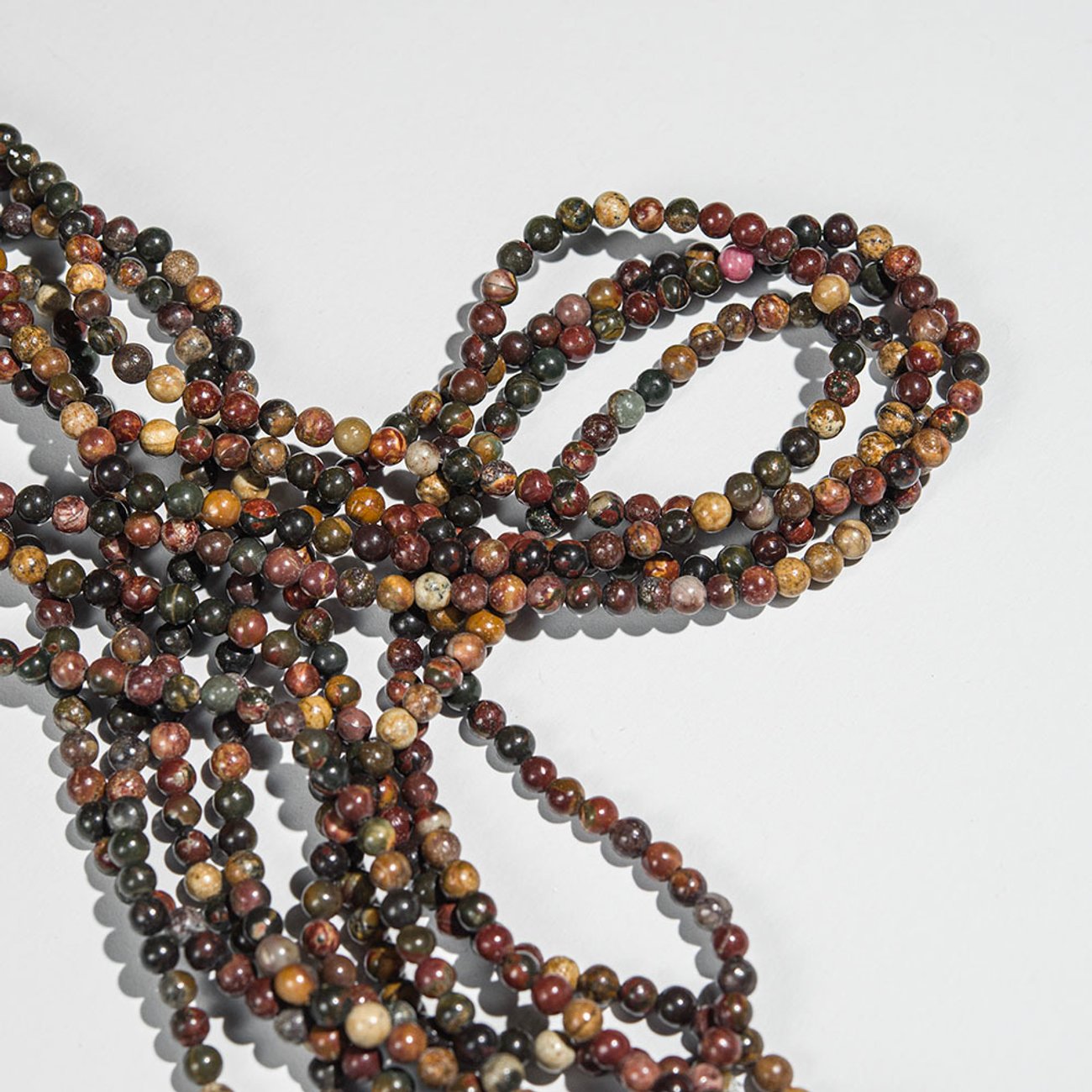 Яшма "Пикассо" натуральная, 4,7мм, шар